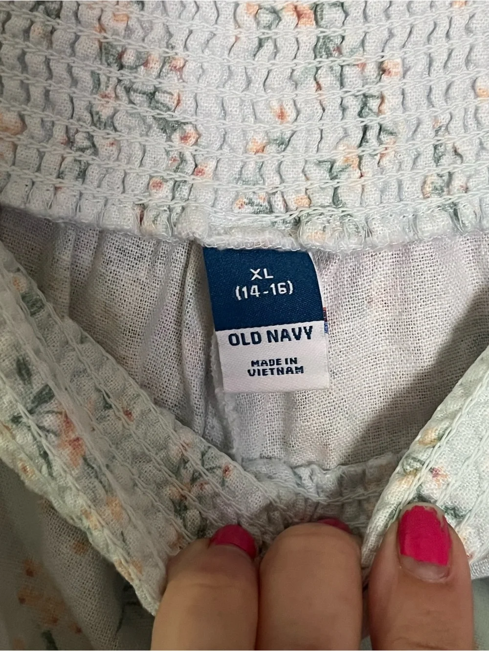 Old Navy light cream